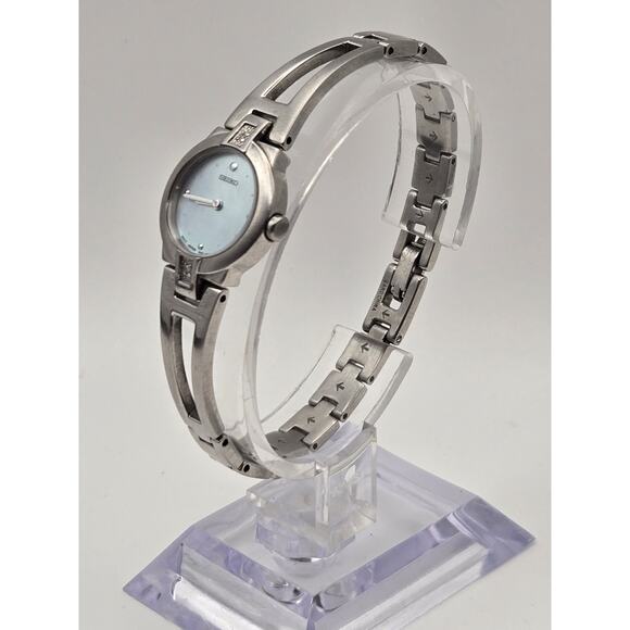Seiko Quartz Watch Mother of Pearl Diamond Stainless Steel Aesthetic main image 8